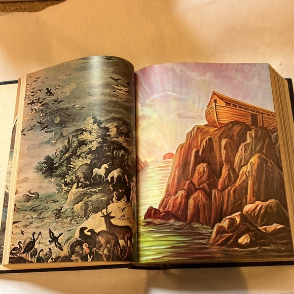 America One Nation under GOD Holy Bible 1776/1976 w/color pictures - Picture 9 of 15